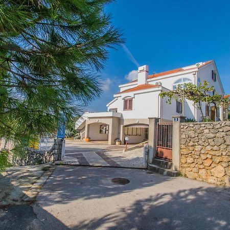 Apartments Grand & Plav In Krk Krk Town Luaran gambar