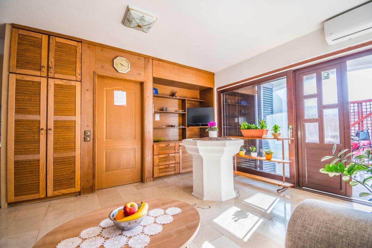 Apartments Grand & Plav In Krk Krk Town Luaran gambar