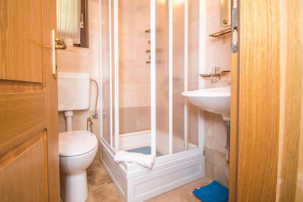Apartments Grand & Plav In Krk Krk Town Luaran gambar