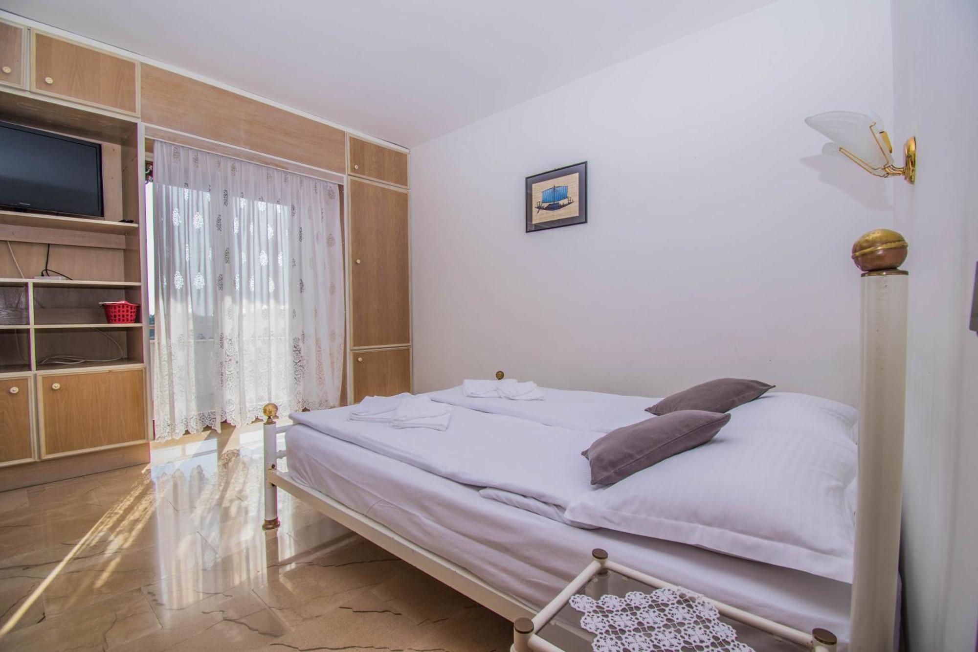 Apartments Grand & Plav In Krk Krk Town Luaran gambar