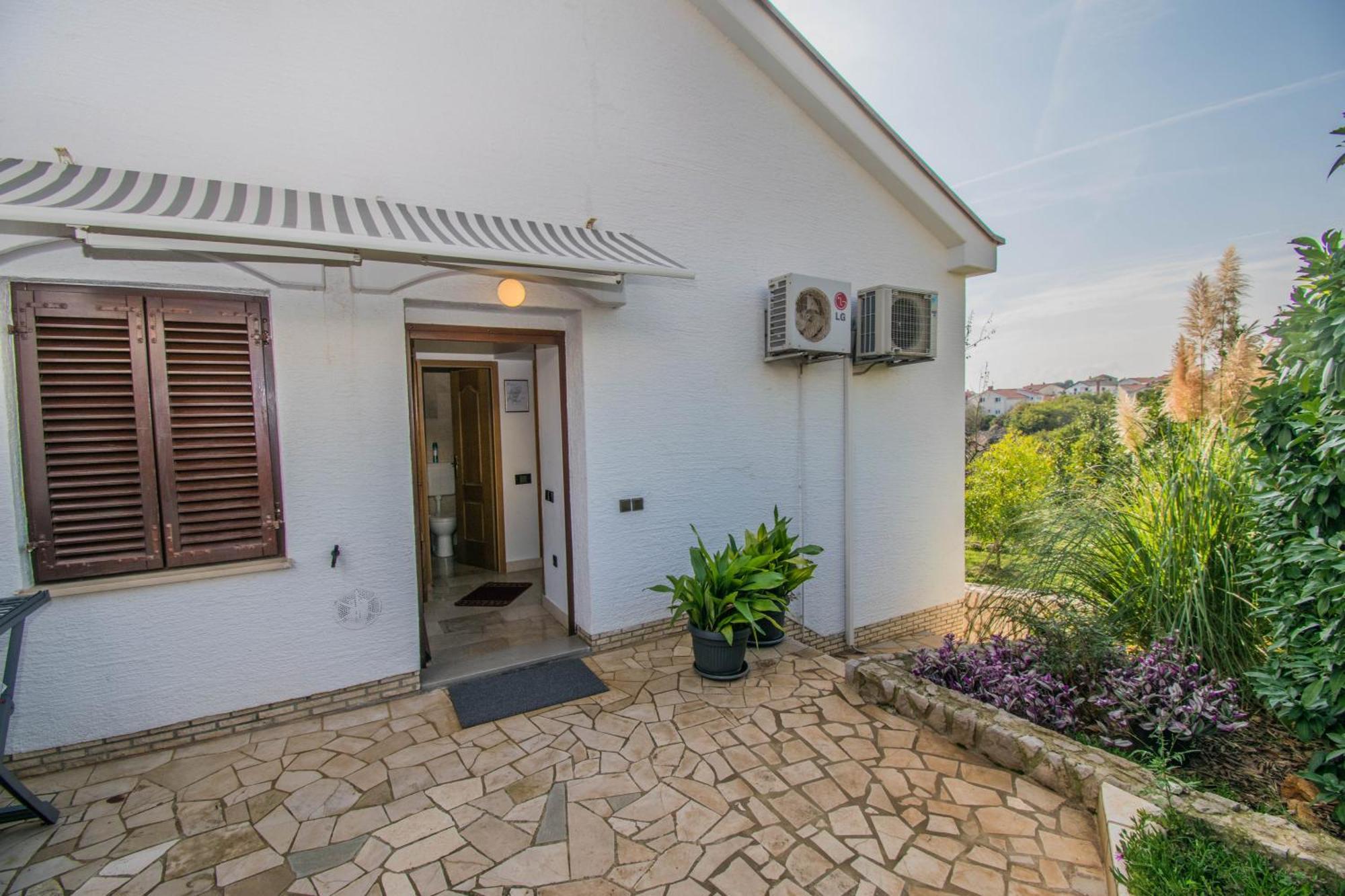 Apartments Grand & Plav In Krk Krk Town Luaran gambar