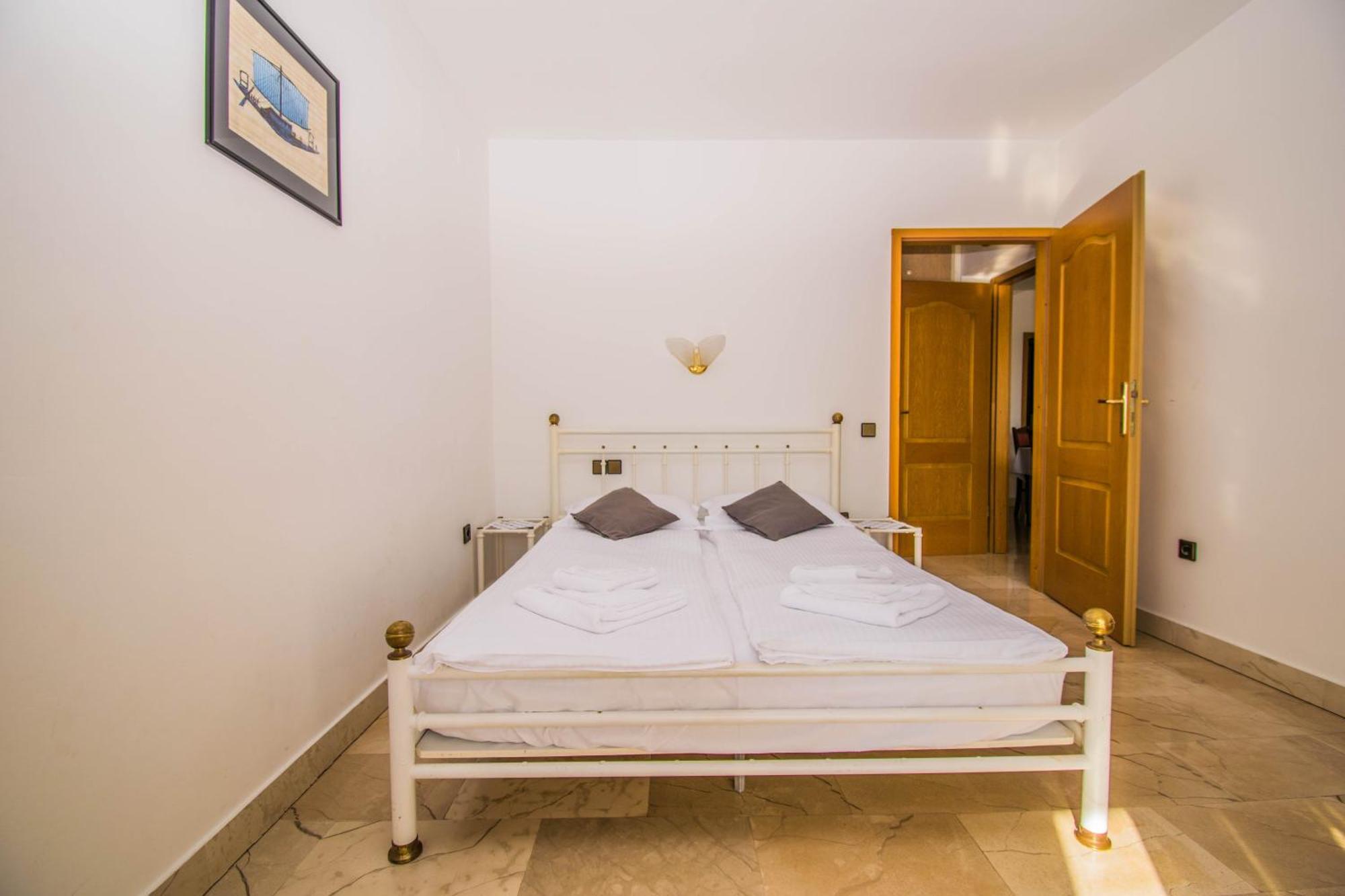 Apartments Grand & Plav In Krk Krk Town Luaran gambar