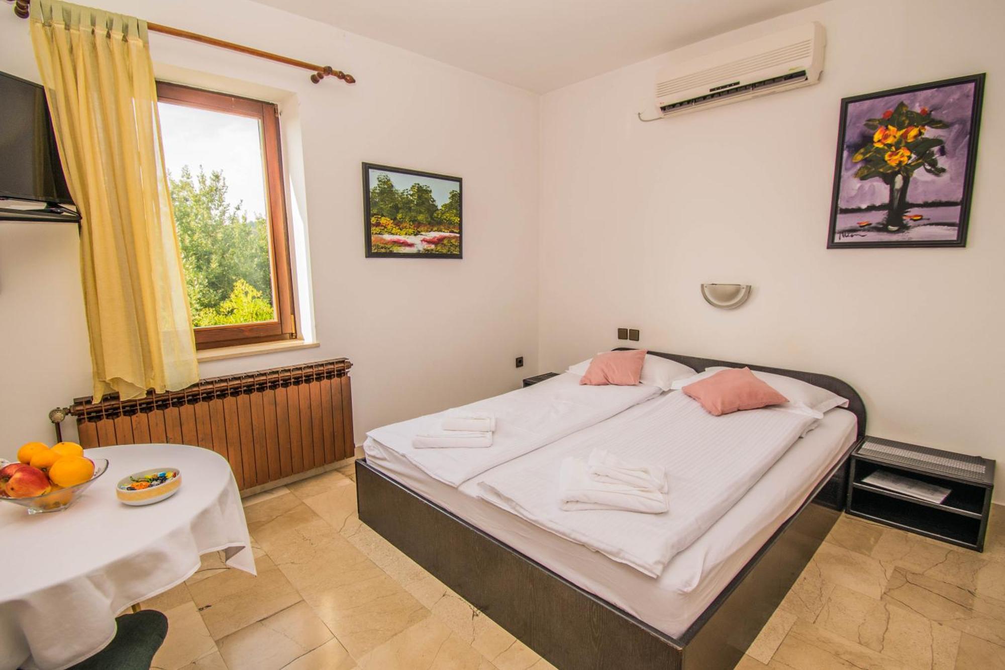 Apartments Grand & Plav In Krk Krk Town Luaran gambar